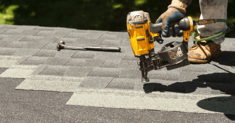 Choosing the Right Roofing Contractor in Southbury